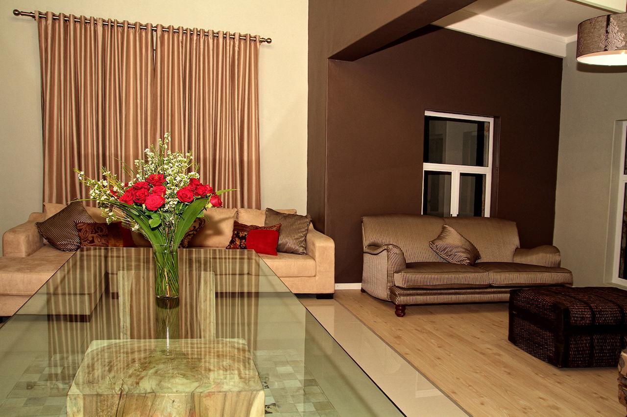 Village Boutique Hotel Otjiwarongo Exterior foto